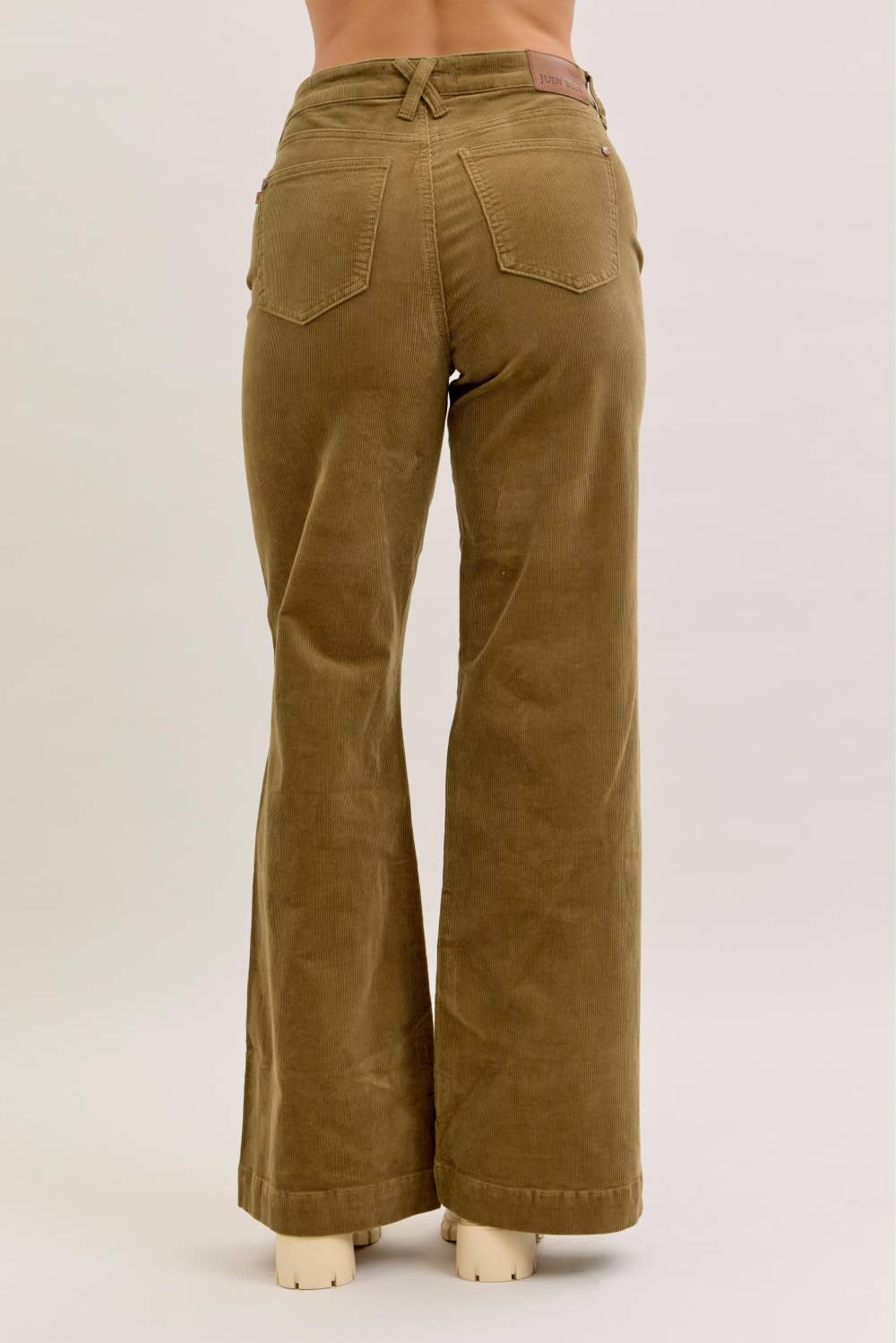 HW Retro Wide Welt Pockets & Forward Side Seams